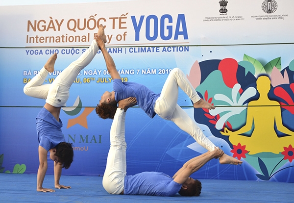 Ngày quốc tế Yoga tại Việt Nam