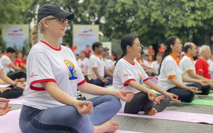 ngày quốc tế yoga tại Hồ Gươm ngày quốc tế yoga tại Hồ Gươm