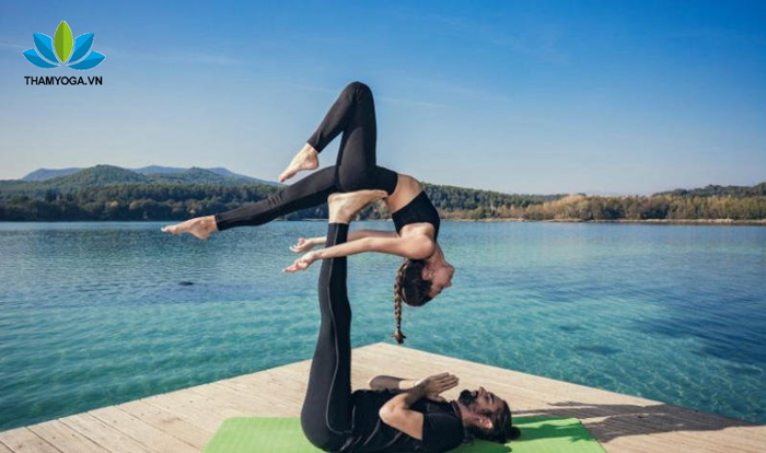 Những lợi ích tuyệt vời của Acro Yoga