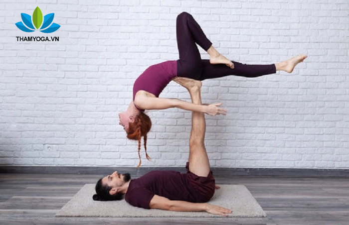 Tư thế Back Bird Pose